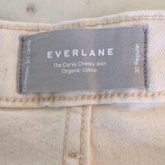 Everlane The 90’s Curvy Cheeky® Jean in Bone Straight Leg, High-rise Curvy fit - Picture 6 of 11